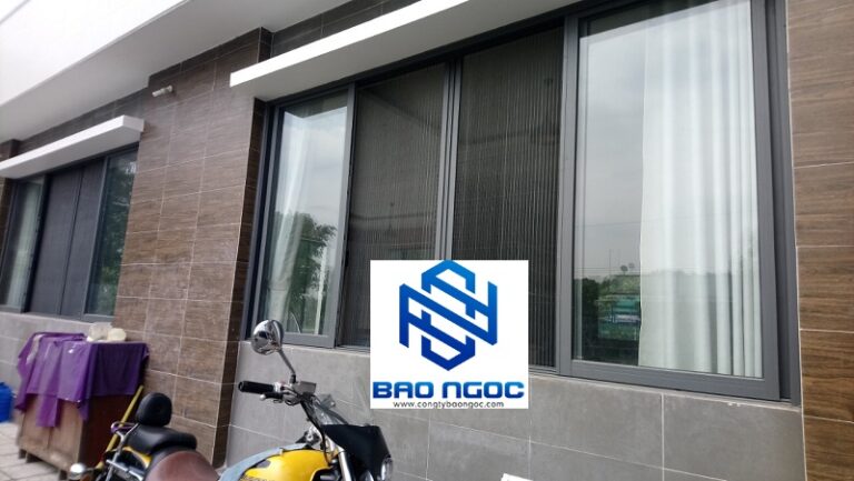 Lắp đặt cửa lưới chống muỗi bảo vệ sức khỏe và không gian sống đáng lựa chọn